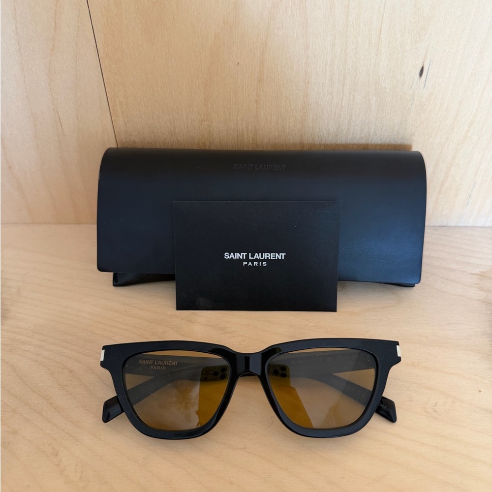 Saint Laurent SL 462 Sunglasses